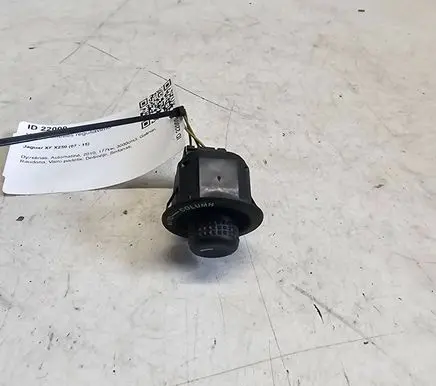 Jaguar XF X250 Steering wheel adjustment switch 2R836465CA