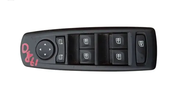 Renault Laguna III Electric window control switch 809610007R