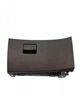 Opel Zafira C Glove box