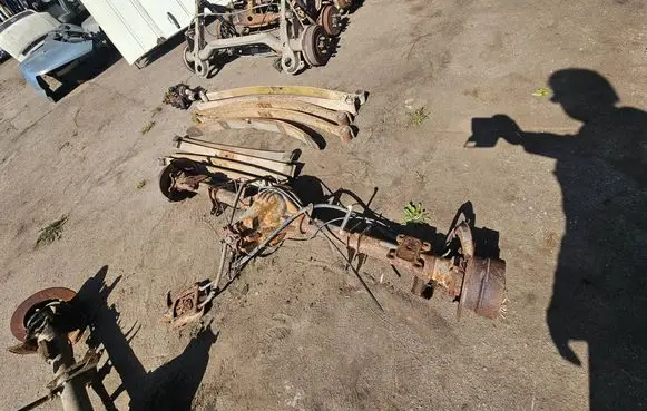Volkswagen II LT Rear axle beam with reductor 6683530910 4111