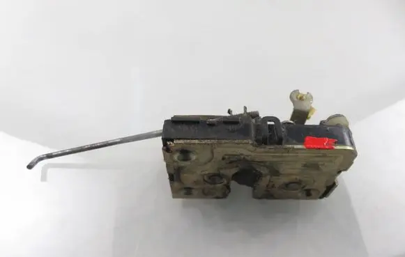 Iveco Daily 3rd gen Front door lock