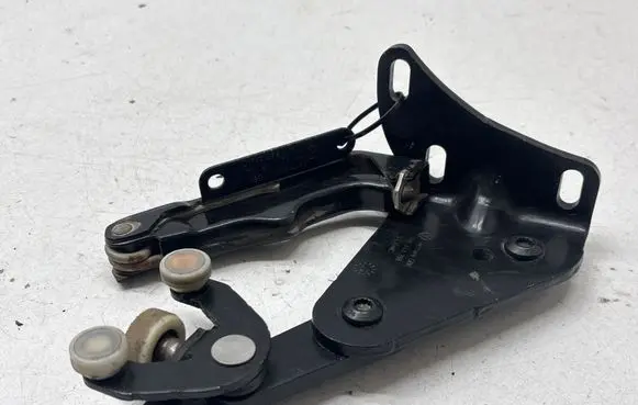 Volkswagen Transporter - Caravelle T5 Sliding door lower roller guide/hinge 7H0843398 S420MC 7H0843414C