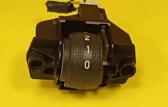 Fiat Bravo - Brava Headlight level height control switch 735245022