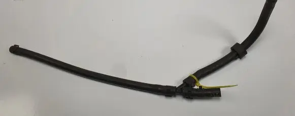 Mercedes-Benz A W169 Engine coolant pipe/hose A1695010825