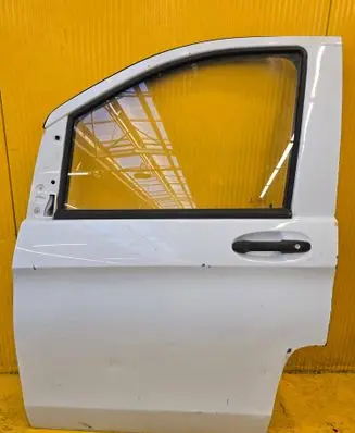 Mercedes-Benz Vito Viano W447 Front door 