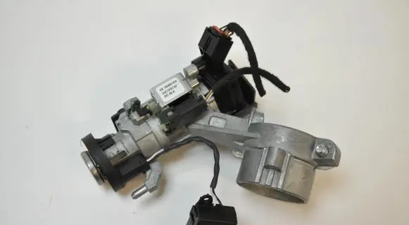 Opel Insignia A Ignition lock 13243376 25799293