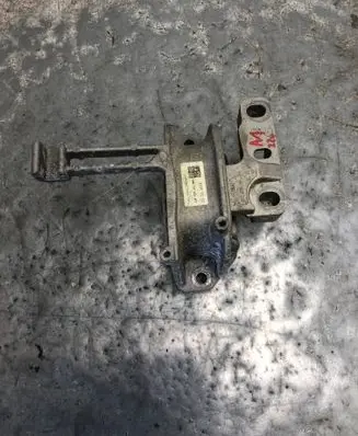 Audi A1 Engine mounting bracket 2Q0199262BK