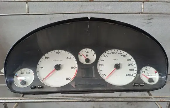 Peugeot 607 Speedometer (instrument cluster) 9639118780