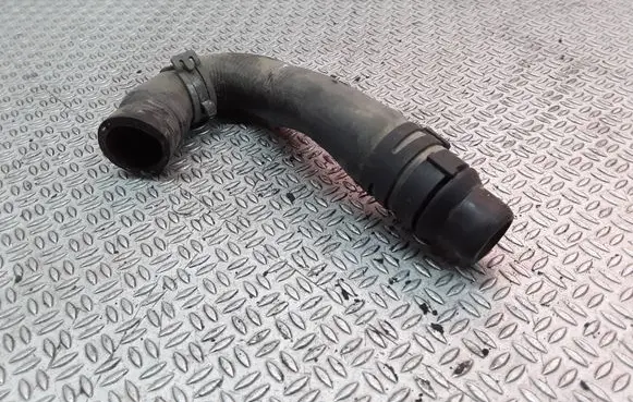 Mercedes-Benz C W203 Engine coolant pipe/hose
