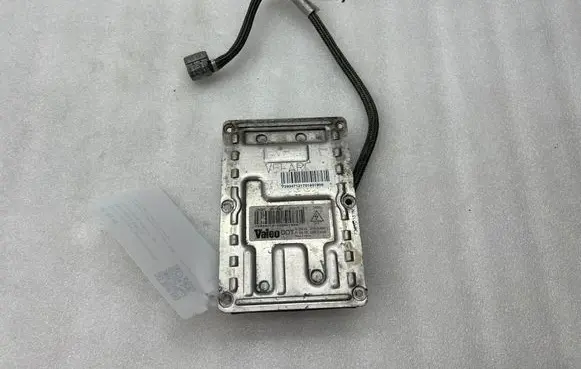 Porsche Macan (95B) Headlight ballast module Xenon 89032133