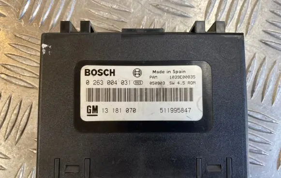 Opel Zafira B Parking PDC control unit/module 511995847 13181070 0263004031
