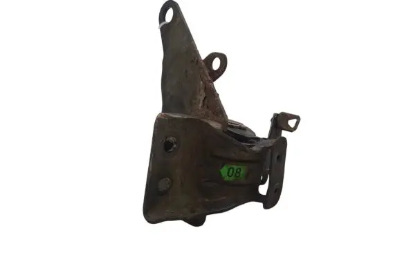 Toyota Corolla Verso E121 Engine mount bracket