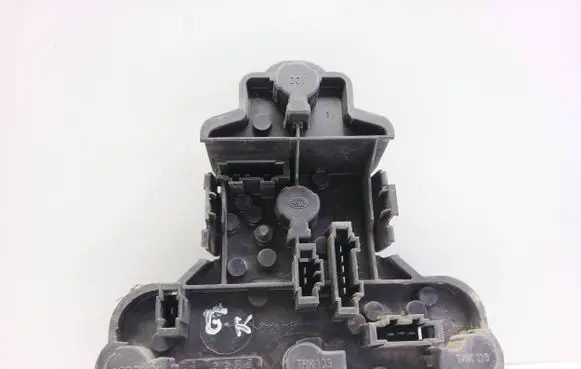 Volkswagen Golf III Tail light bulb cover holder 1H6945257
