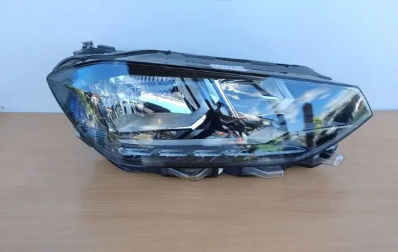 Volkswagen Golf Sportsvan Headlight/headlamp 517941006D