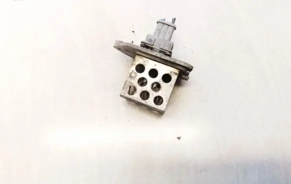 Coolant fan relay