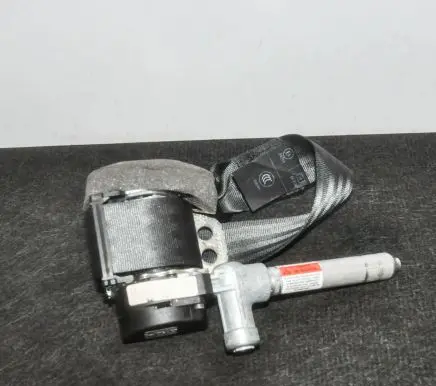 Volvo C30 Rear seatbelt 30642227