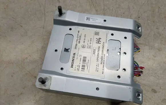 Honda CR-V Sound amplifier 39186T1GE111M1 LKPG004760EW