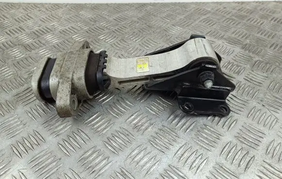 KIA Sportage Engine mount bracket 21950R5200