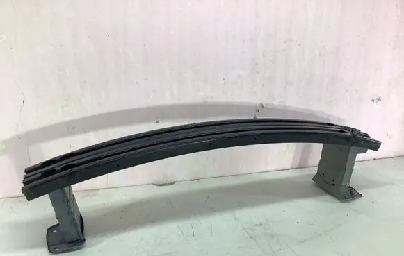 Nissan Leaf II (ZE1) Front bumper cross member 620325SA0A