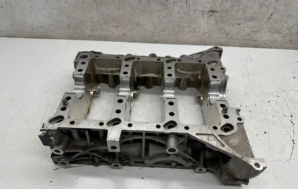 Porsche Macan (95B) Engine block 946101111