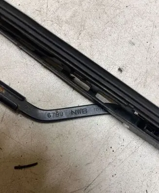 Toyota Corolla Verso AR10 Windshield/front glass wiper blade