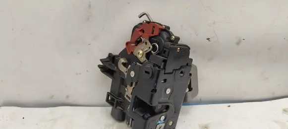 Audi A4 S4 B6 8E 8H Rear door lock 8E0839016C