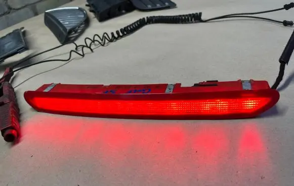 Volkswagen Golf Plus Third/center stoplight 1K6945097B