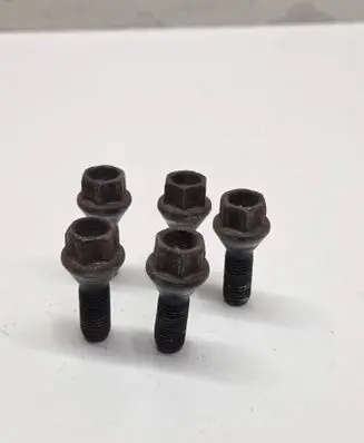 Nuts/bolts