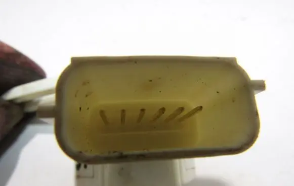 Opel Astra J Brake pedal sensor switch 13583370