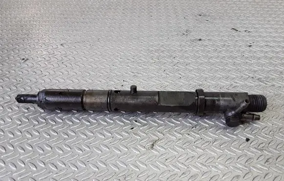 Audi A6 S6 C5 4B Fuel injector 059130201F 0432133795