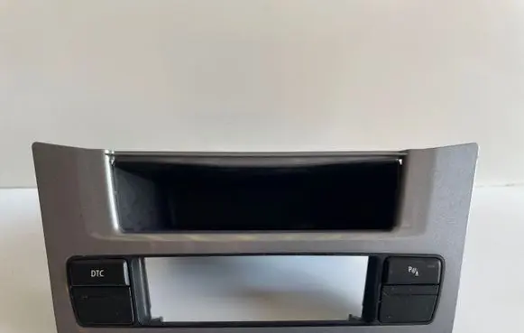 BMW 5 E60 E61 Glove box 9156029 6988988