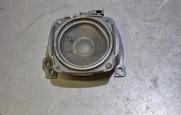 Audi A8 S8 D3 4E Front door speaker 4E0035411P 373071002 280380002