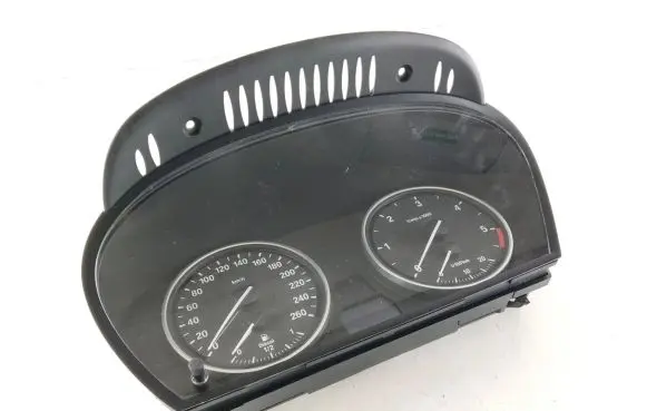 BMW 5 E60 E61 Speedometer (instrument cluster) 9153755 110080213