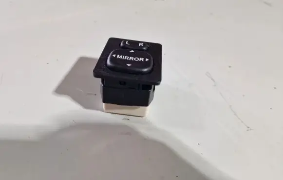 Toyota Verso Wing mirror switch