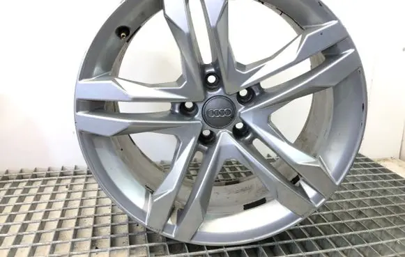 Audi A5 8T 8F R17 alloy rim 8W9601025B