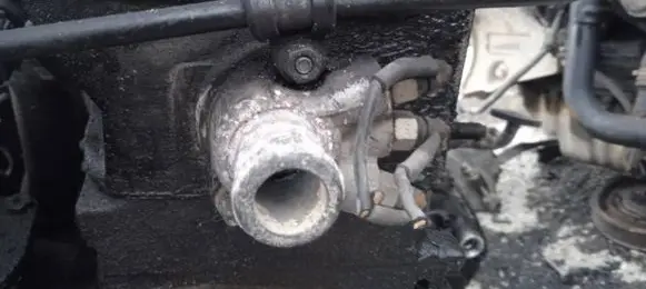 Audi A6 S6 C5 4B Engine coolant pipe/hose 028121145B