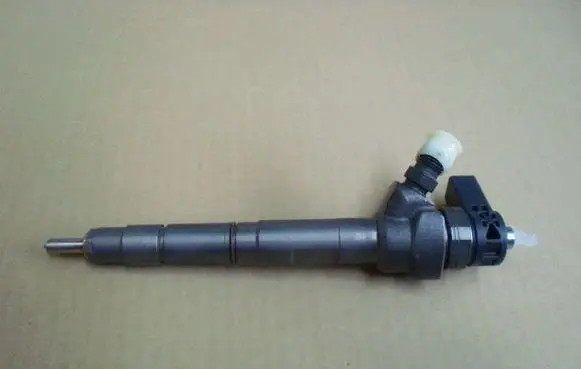 Audi A5 8T 8F Fuel injector 0445110369-T