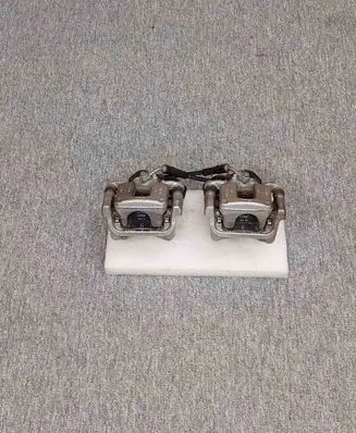 Audi Q3 8U Rear brake caliper 8U0615403B 8U0615404B 8U0615425B