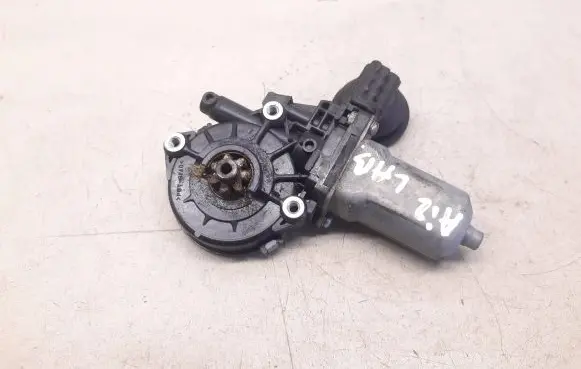 Lexus IS 220D-250-350 Rear door window regulator motor 8572058010 0620401770