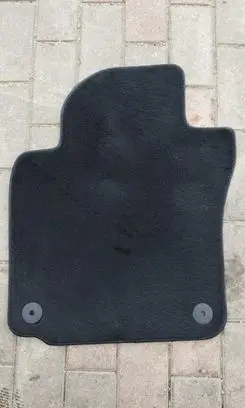 Volkswagen Golf VI Front floor mat 1K1863011R 1K1863011