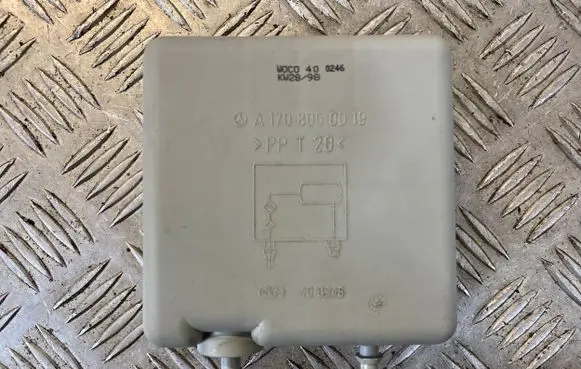 Mercedes-Benz SLK R170 Vacuum air tank A1708050019 W0C0400246