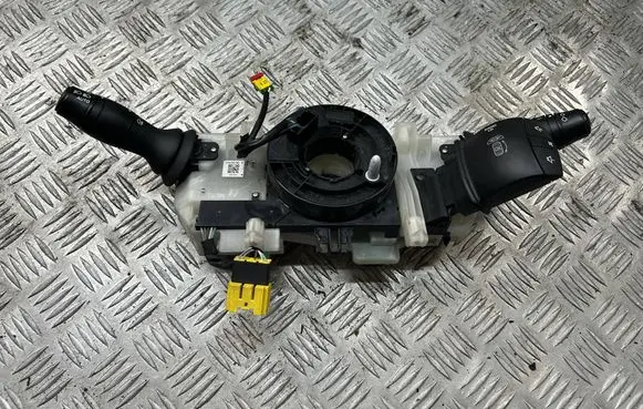 Wiper turn signal indicator stalk/switch