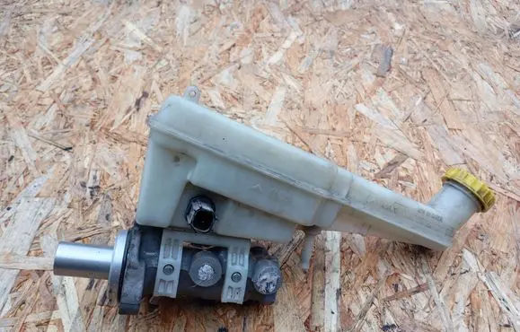 Dodge Journey Master brake cylinder 2A2321
