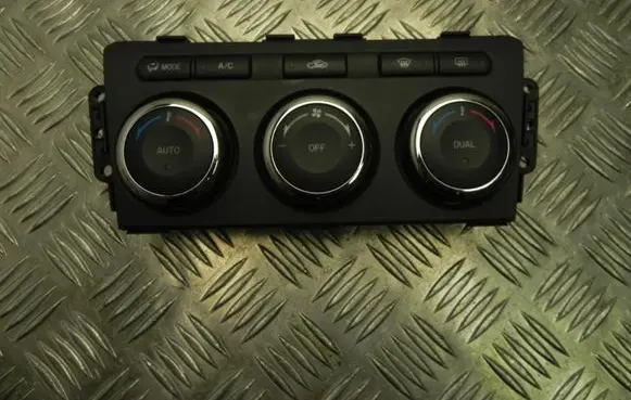 Mazda 6 Climate control unit GDK461190A Y782