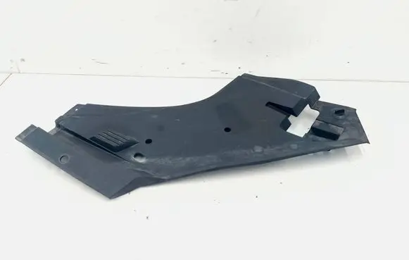 Audi Q7 4M Under headlight/headlamp trim 4M0805286A