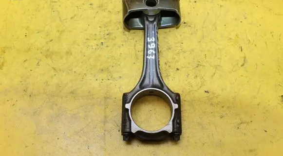 Audi A3 S3 8P Piston with connecting rod
