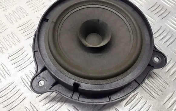 Nissan Note (E11) Rear door speaker 28156-AV700