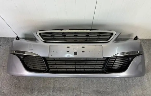 Peugeot 308 Front bumper Z1434