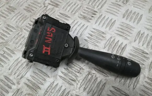 Renault Sandero I Wiper switch E10670224 681727470B 163240