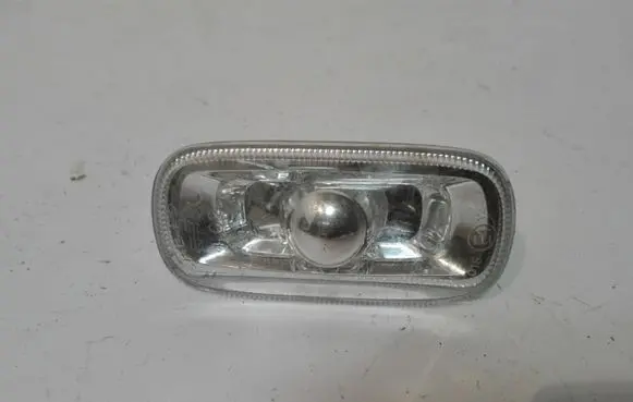 Audi A6 S6 C6 4F Front fender indicator light 8E0949127
